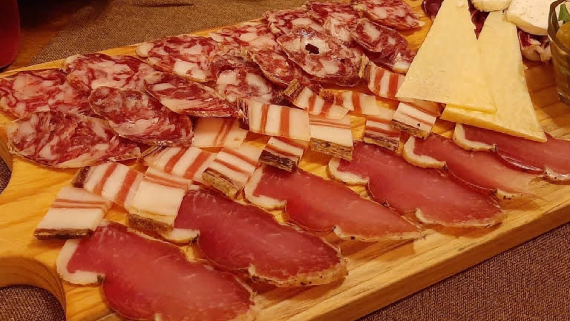 Istrian prosciutto, cheese and wine 