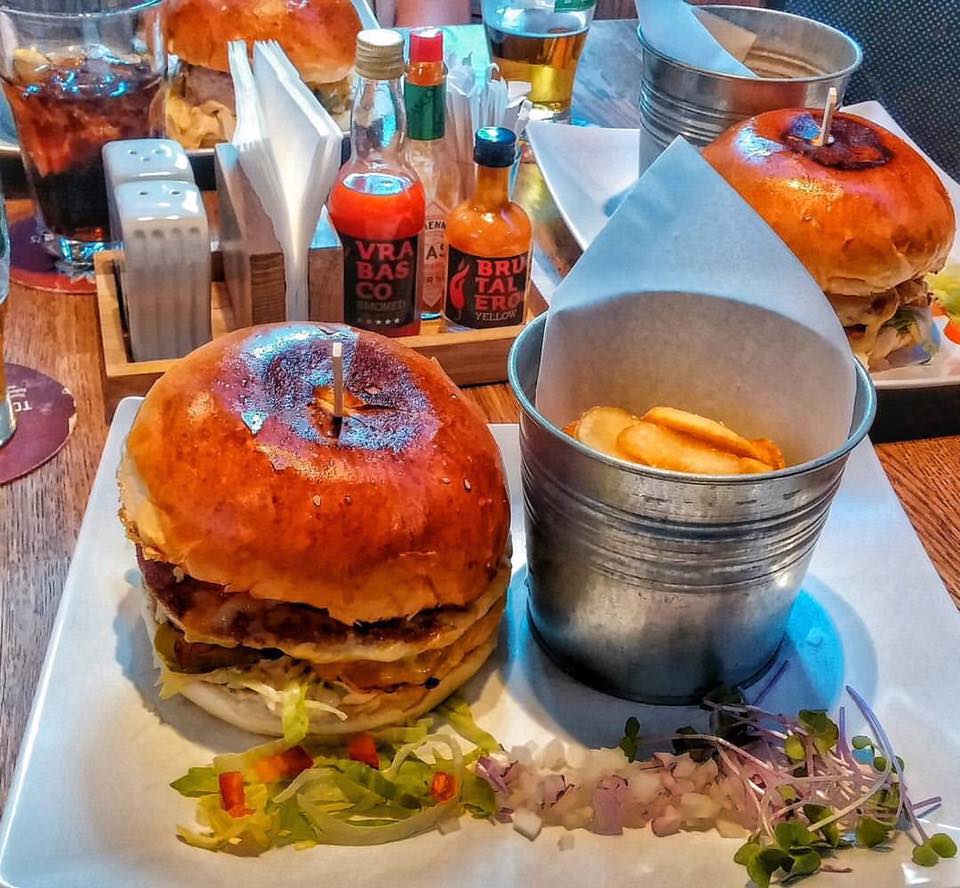 Brewbites Zagreb American Restaurant & Sports Bar