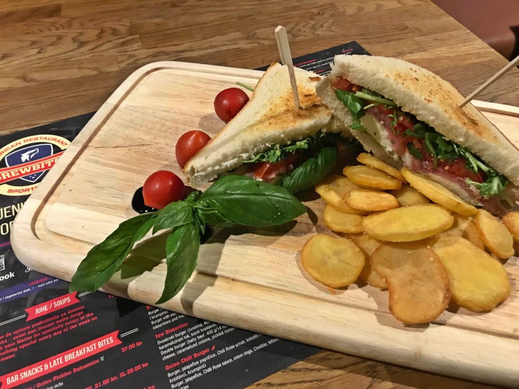 Brewbites Zagreb American Restaurant & Sports Bar