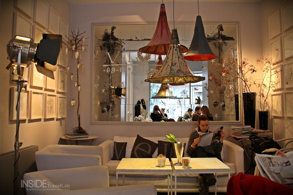Velvet café