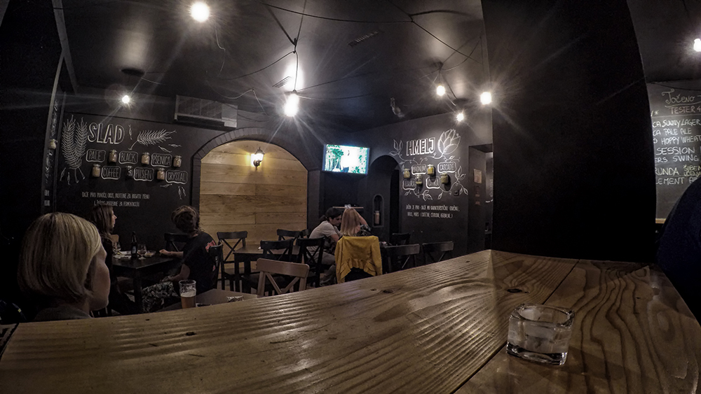 Hop In Craft Beer Bar Zagreb
