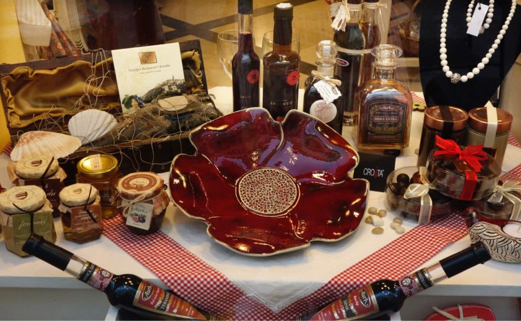 Kredenca gift shop