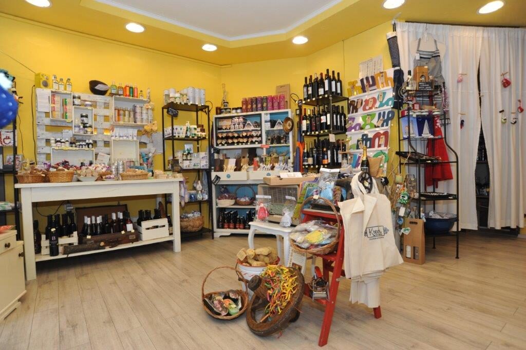 Gift shop Kredenca