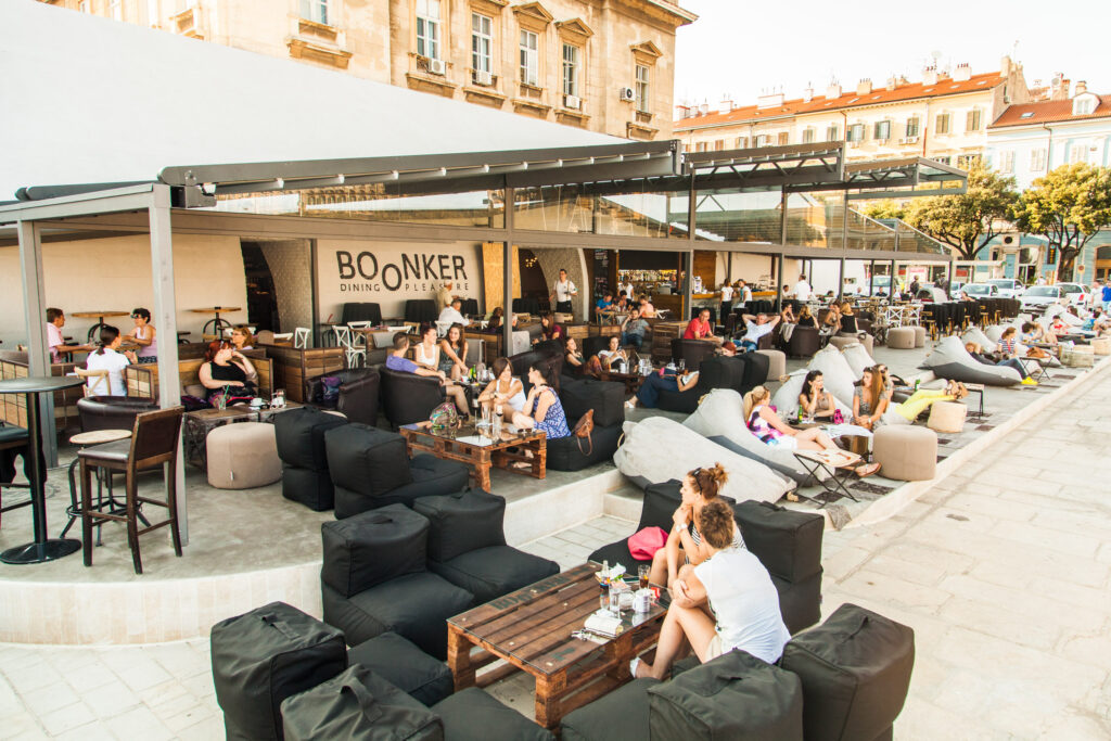 RESTAURANT BOONKER