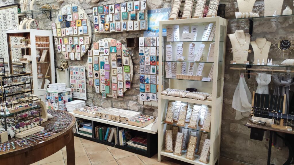 Jewelry and Art Gallery - Kandlerova 3