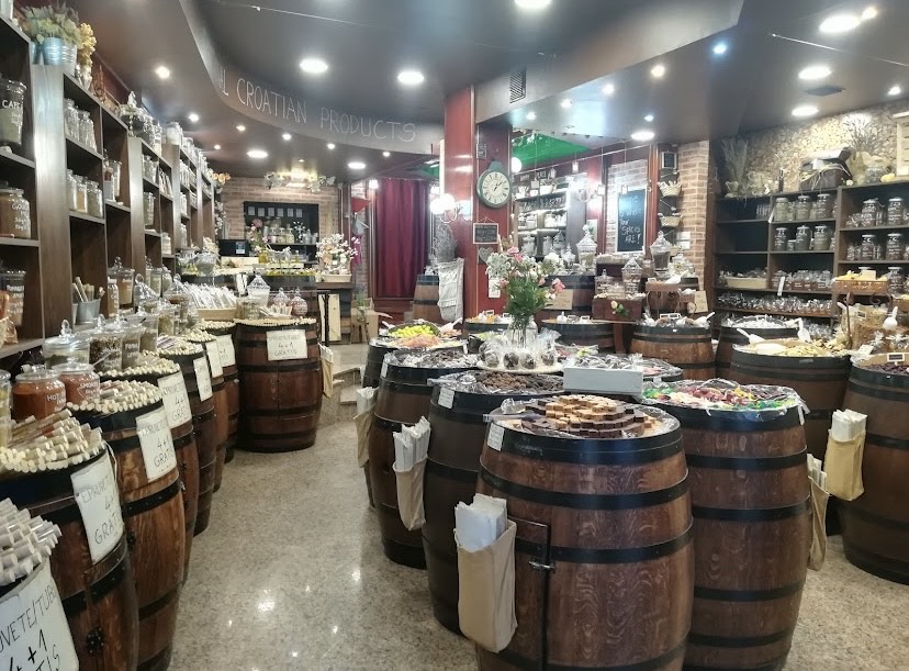 Jewelry and Art Gallery - Kandlerova 3