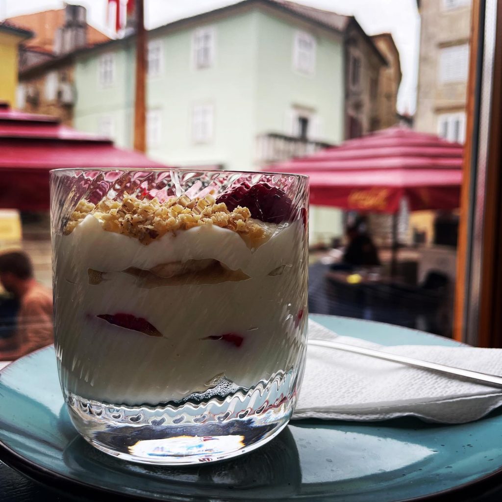 Harry's Gelato & Coffee Shop: The Bomb Gelato and Coffee Delights